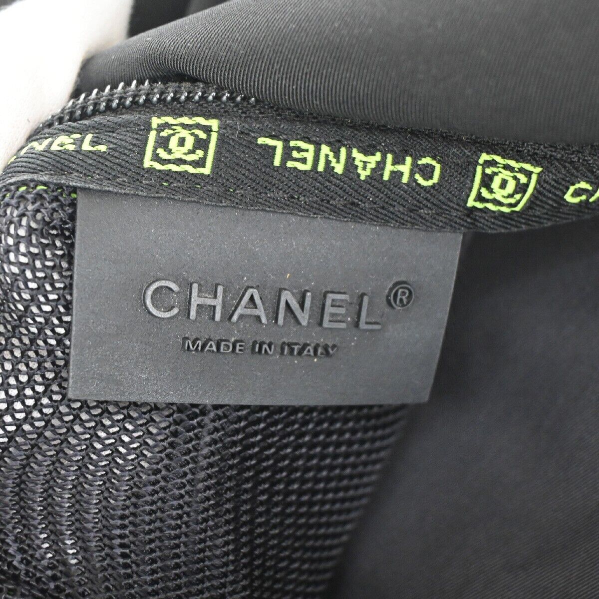CHANEL Sports CC Logo Shoulder Bag Rubber Canvas Black Made In Italy 88YD176