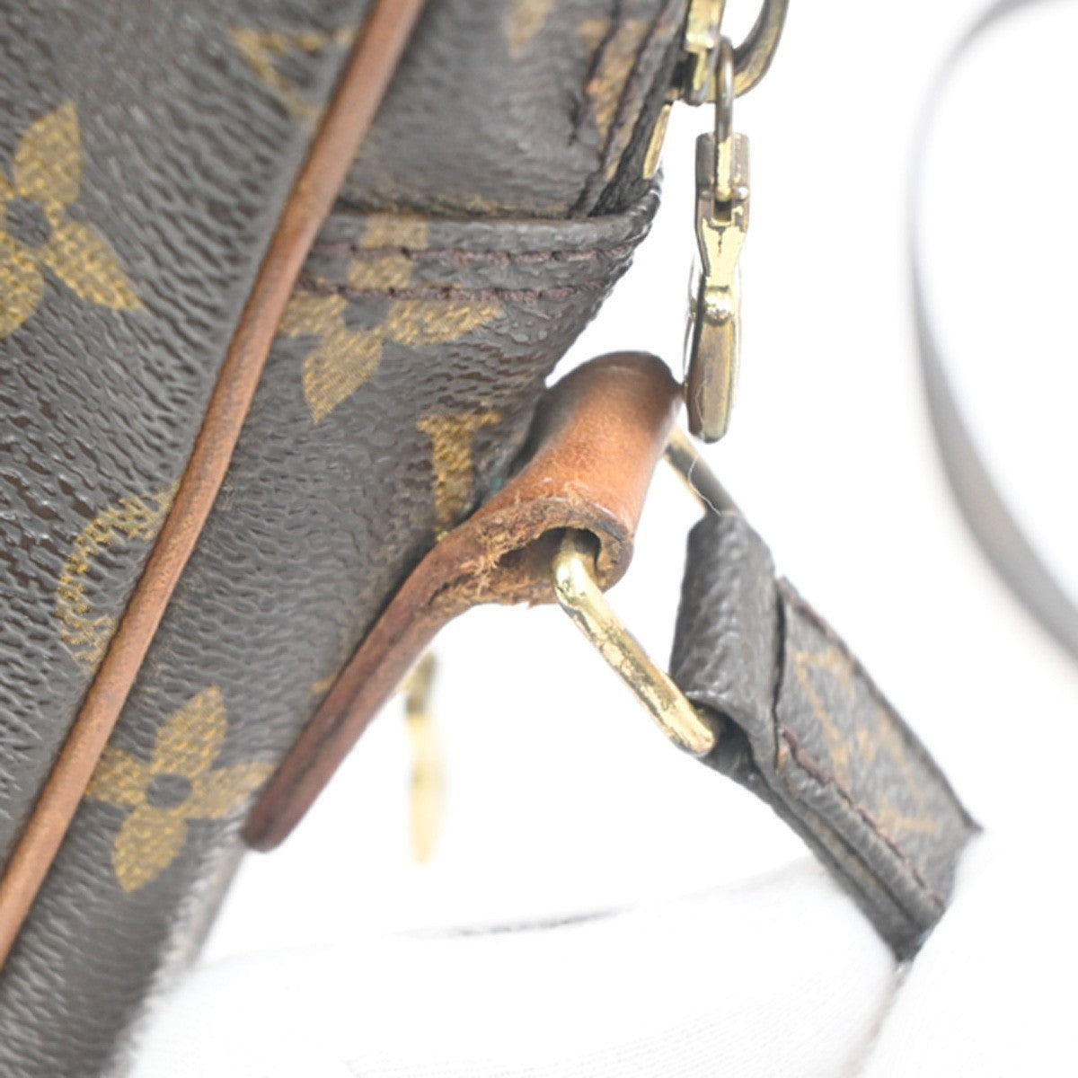LOUIS VUITTON Amazon Crossbody Shoulder Bag Monogram Leather BN M45236 67KC737