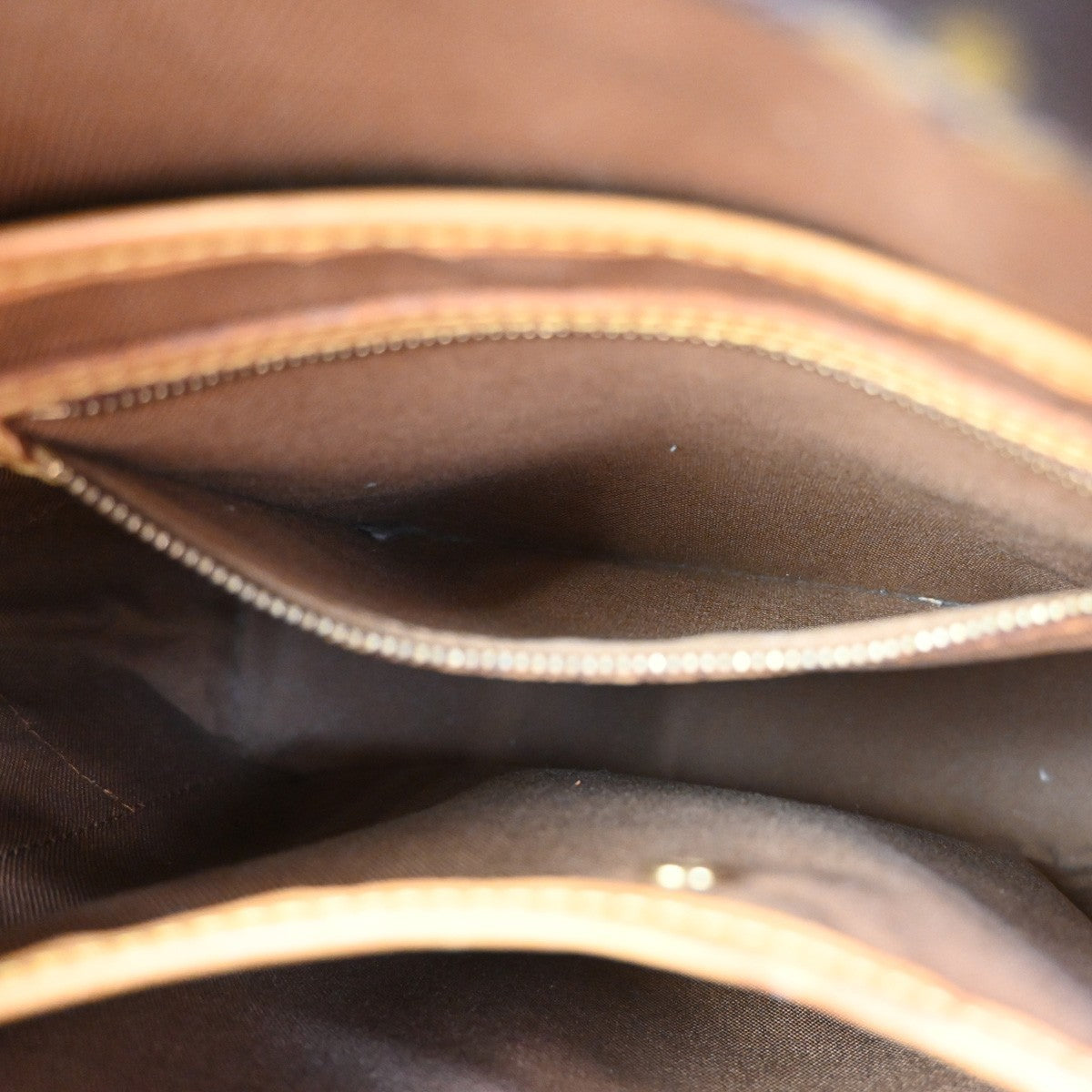 LOUIS VUITTON LV Vavin GM Shoulder Bag Monogram Leather BN France M51170 77KC975