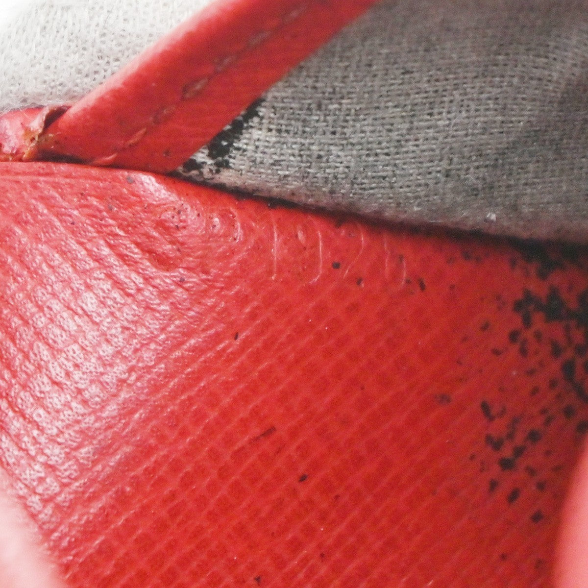 LOUIS VUITTON Porte Monnaie Billet Carte Credit Wallet Epi Red M6348E 07KP383