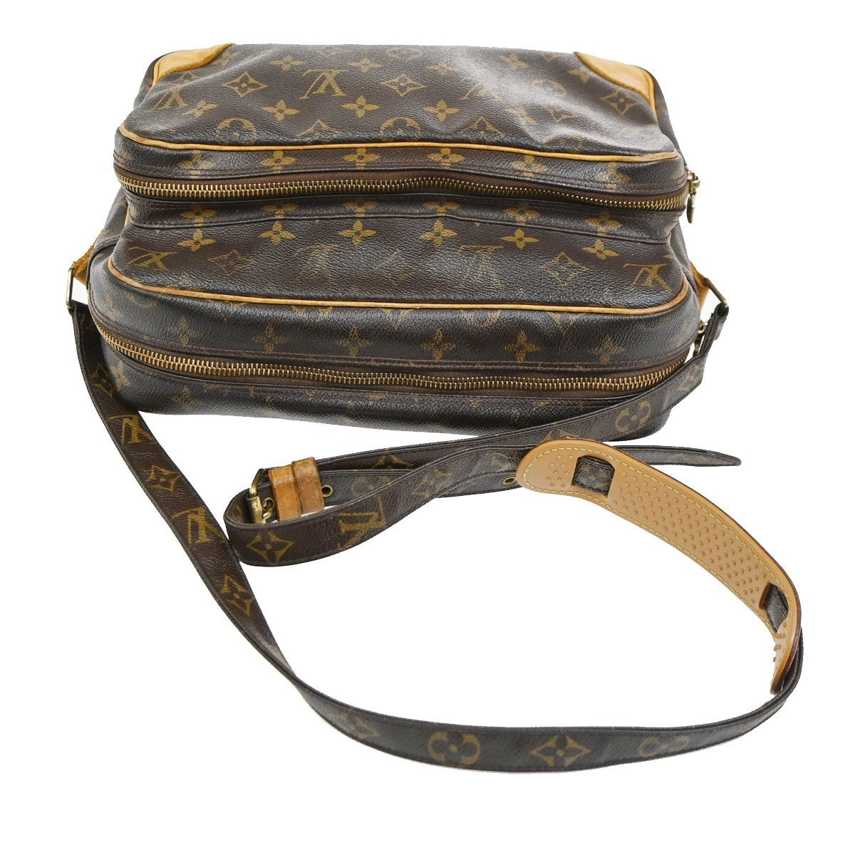 LOUIS VUITTON Nile Crossbody Shoulder Bag Monogram Leather Brown M45244 35CB012