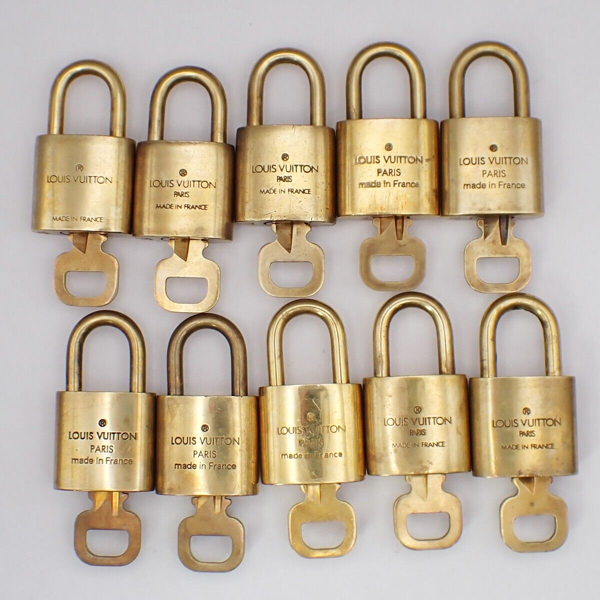 LOUIS VUITTON LV 10 Set  Padlock Key Bag Charm Cadena Gold Plated France 62YF812