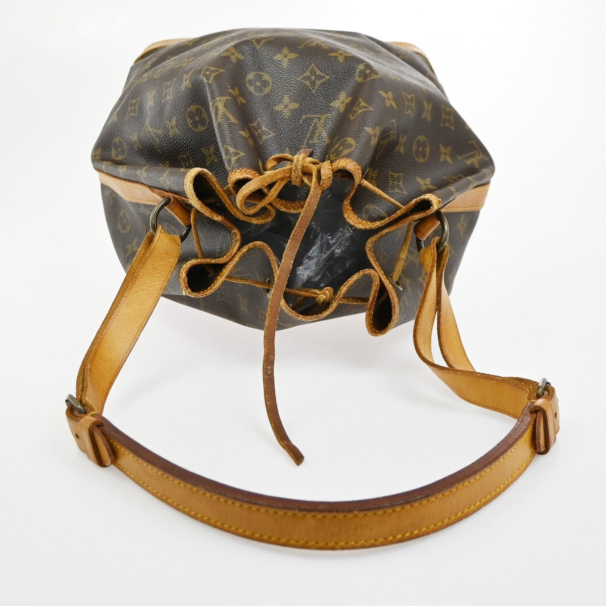 LOUIS VUITTON Noe GM Drawstring Shoulder Bag Monogram Leather BN M42224 83SA066