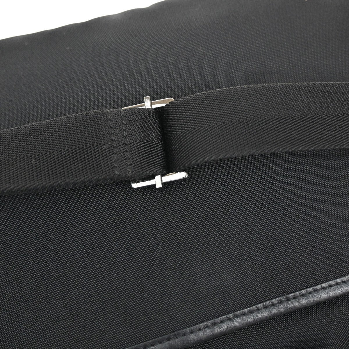 GUCCI Logo Shoulder Crossbody Bag Nylon Leather Black SHW Italy 62KC622