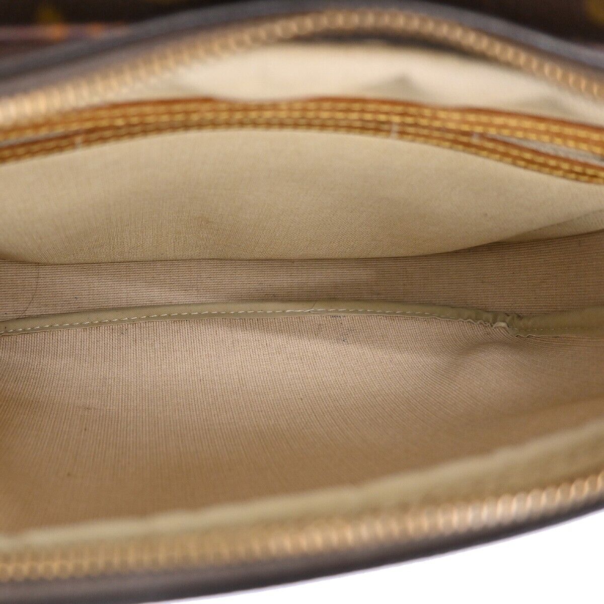 LOUIS VUITTON Reporter PM Crossbody Shoulder Bag Monogram Leather M45254 64YD410