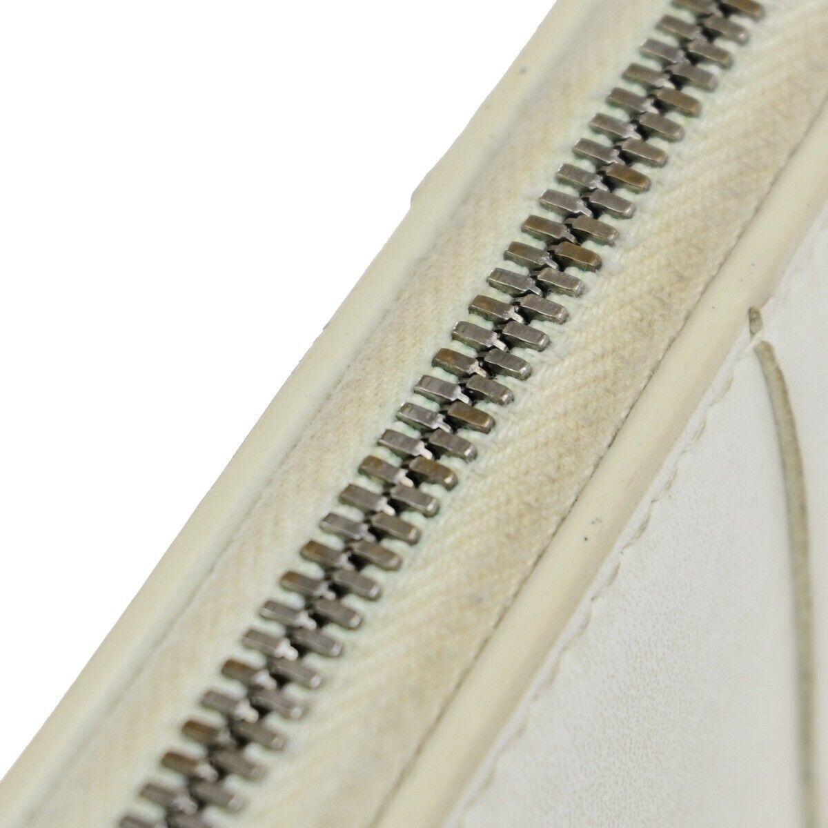 BOTTEGA VENETA Cassette Intrecciato Long Zipper Wallet Leather White 66EC242