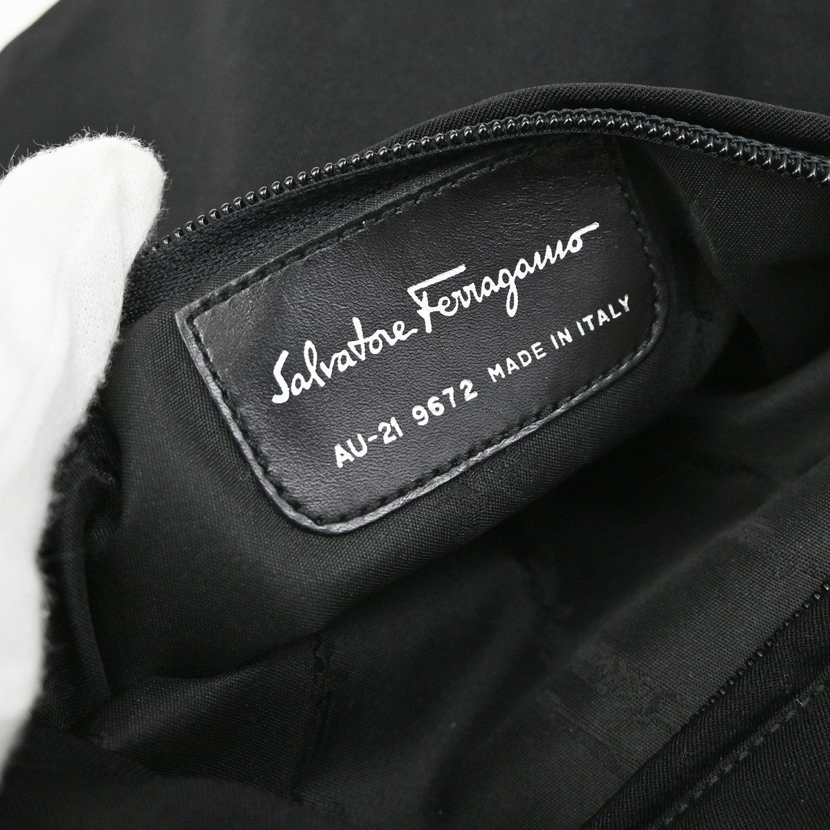 SALVATORE FERRAGAMO Logo Reversible Hand Bag Felt Leather Black Italy 68KD185