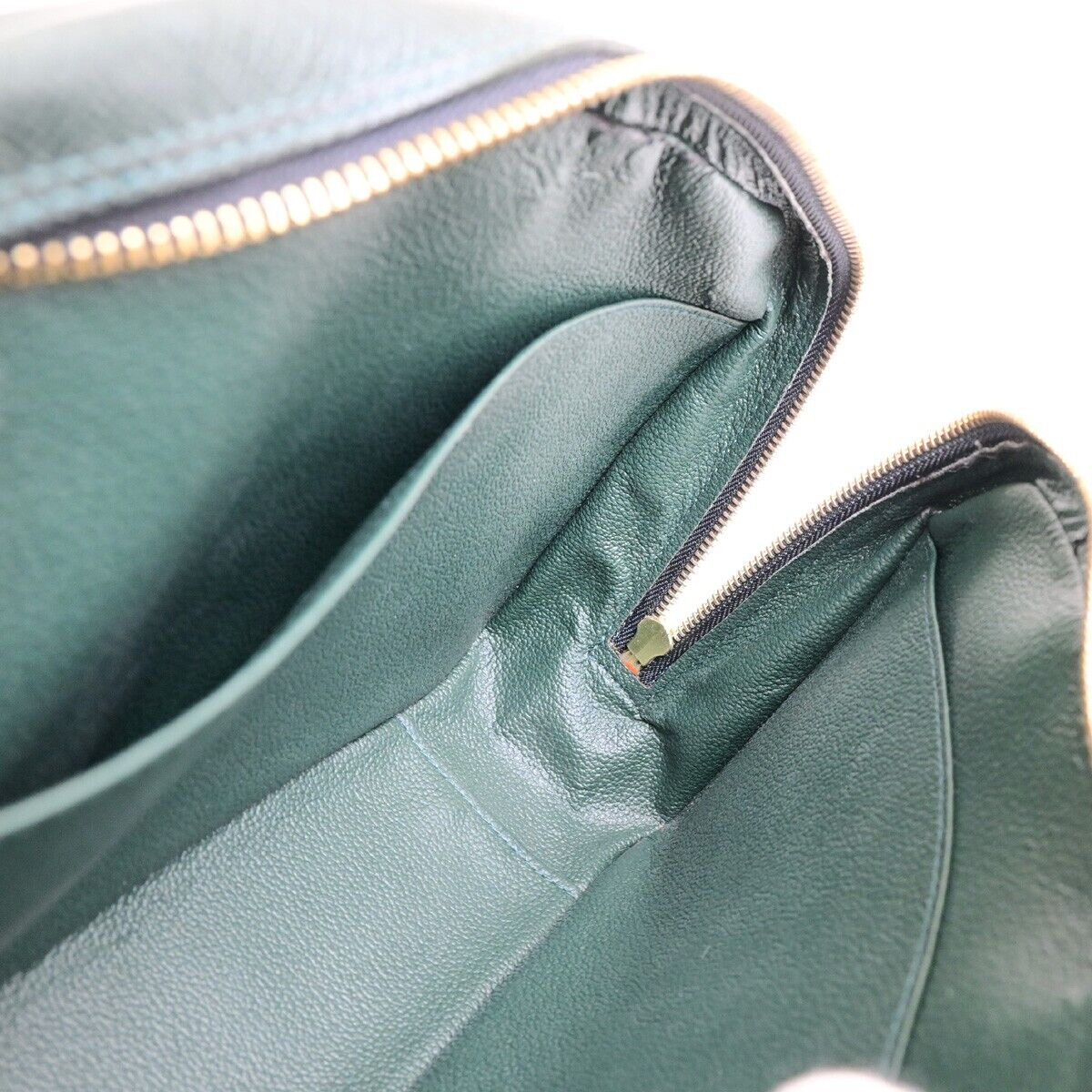 LOUIS VUITTON Trousse toilette GM Pouch Bag Taiga Leather Green M30214 67FB394