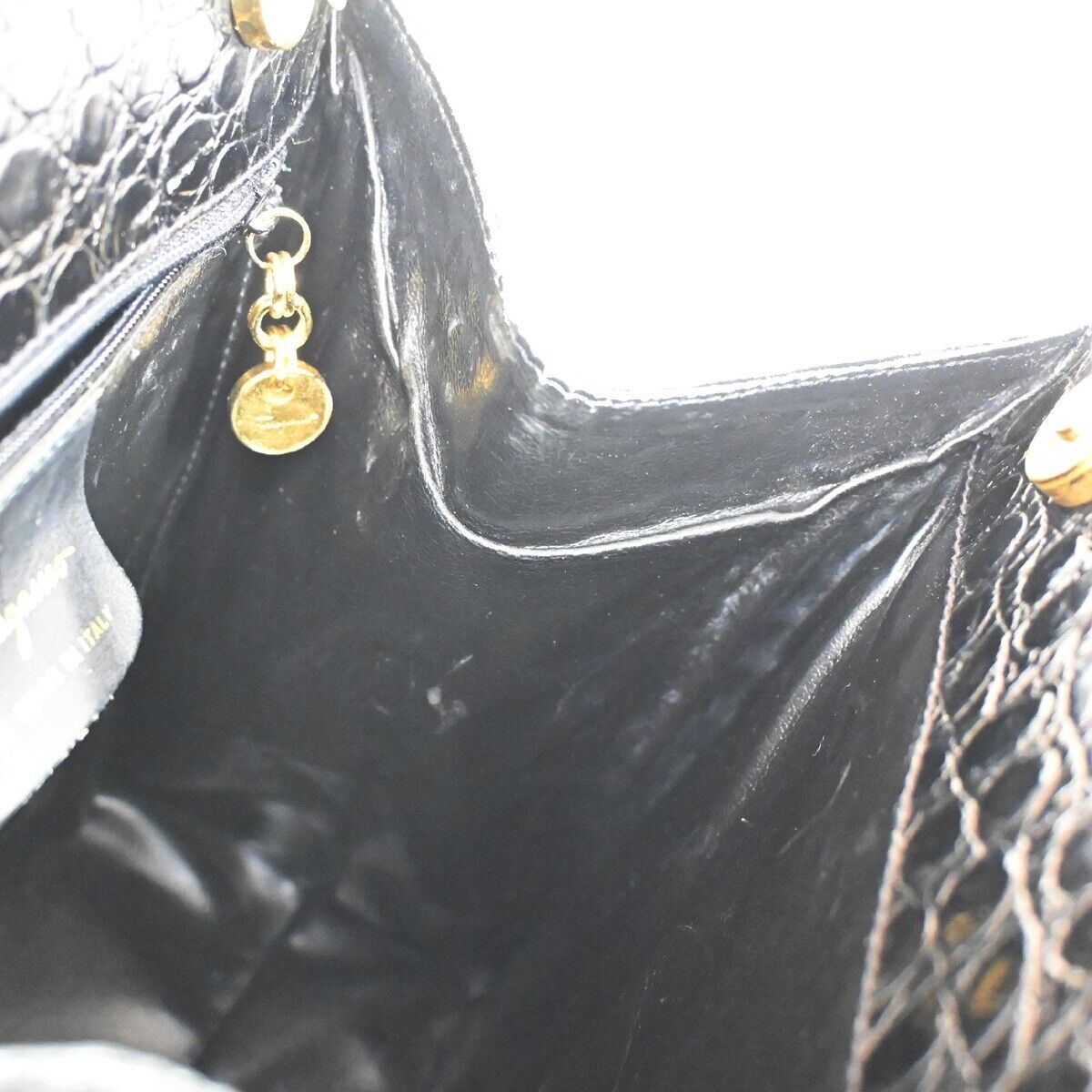 SALVATORE FERRAGAMO Logo Vara Hand Bag Embossing Leather Black Gold 32FA281