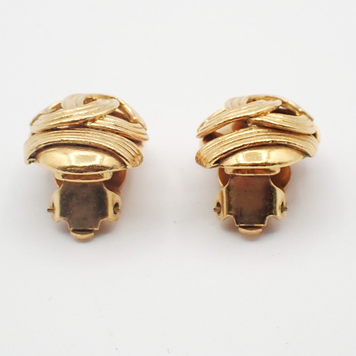 CHANEL CC Logo Button Earring 94A Clip-On Gold-Plated France Vintage 80RL937