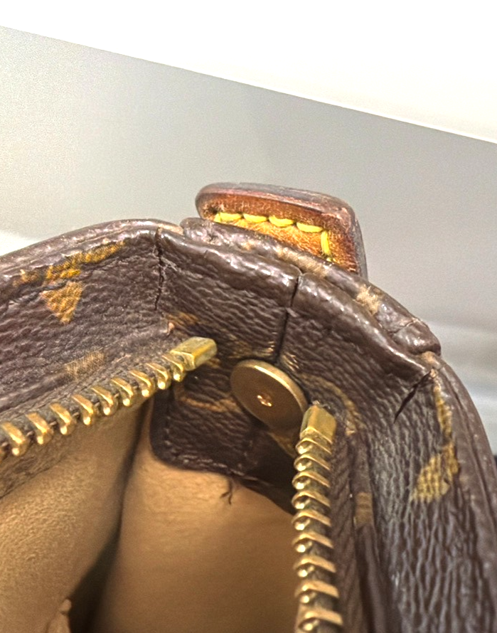 LOUIS VUITTON Looping MM Shoulder Bag Monogram Leather BN USA M51146 87YJ276