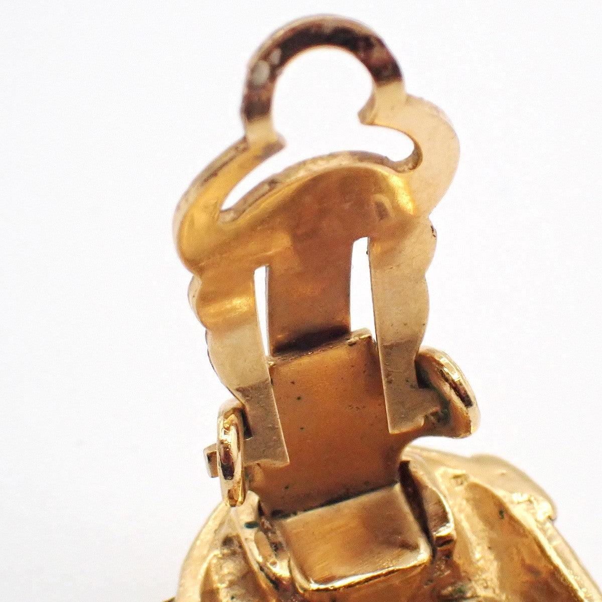 CHANEL CC Logo Button Earring 94A Clip-On Gold-Plated France Vintage 80RL937