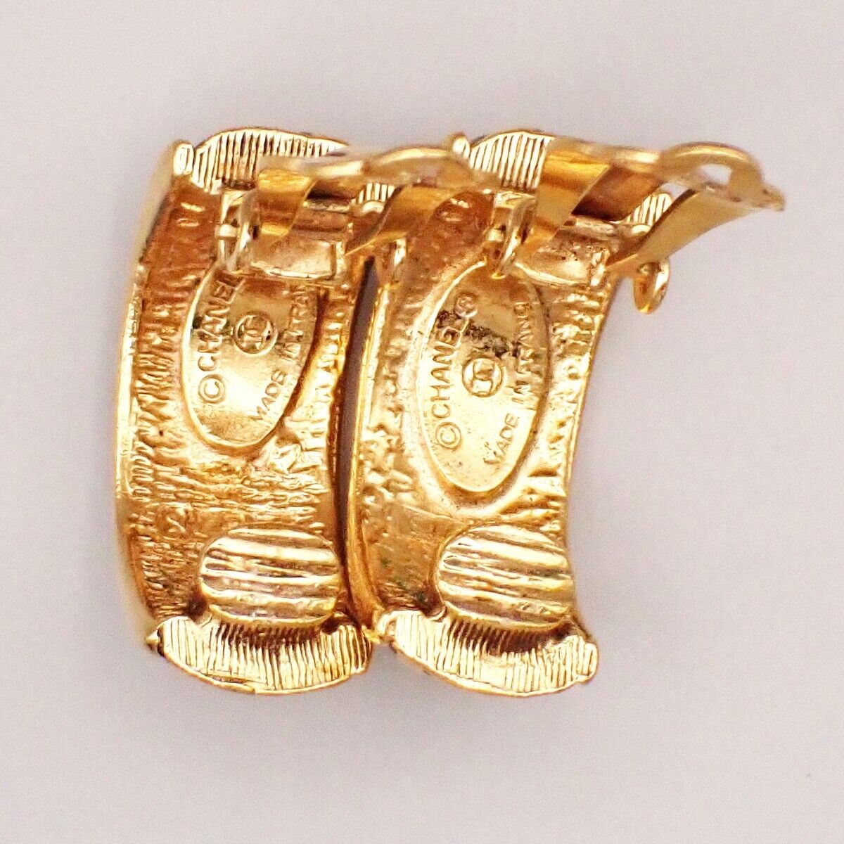 CHANEL Quilted Hoop Earrings Large Clip-On Gold GHW France Vintage 34YG567