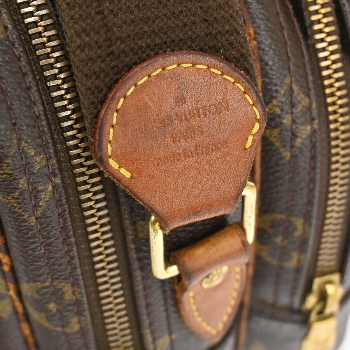 LOUIS VUITTON Reporter PM Crossbody Shoulder Bag Monogram Leather M45254 64YD410