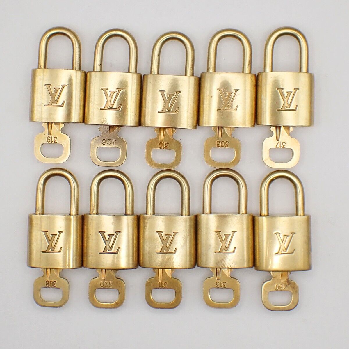 LOUIS VUITTON LV 10 Set  Padlock Key Bag Charm Cadena Gold Plated France 31YF667