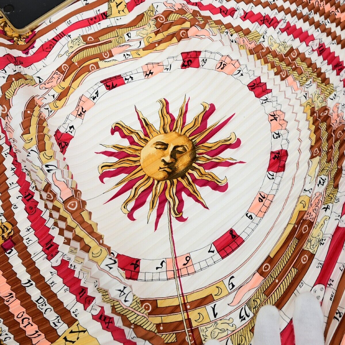 HERMES XL Carre 90 Pleated Scarf 100% Silk Red 63ED693