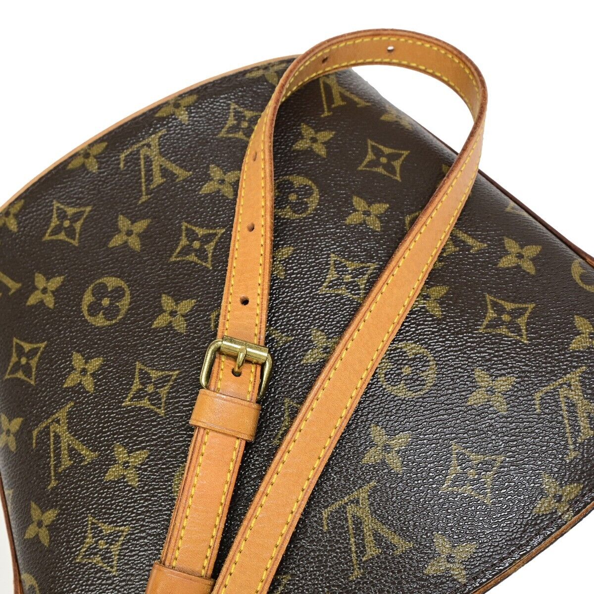 LOUIS VUITTON Logo Drouot Shoulder Bag Monogram Leather Brown M51290 86EB535