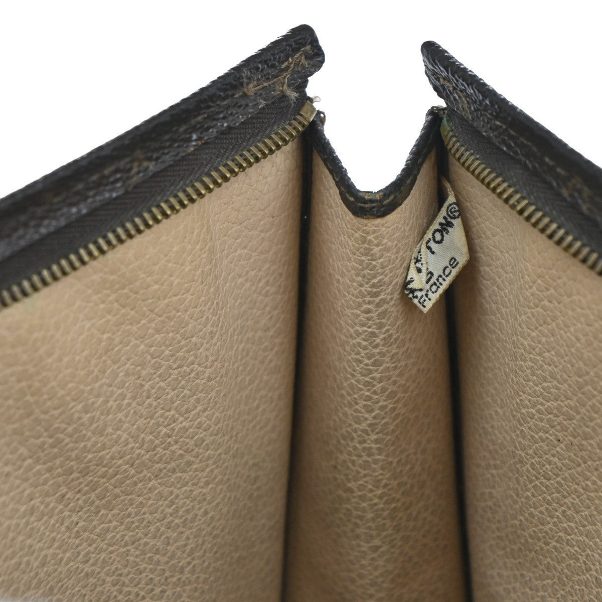 LOUIS VUITTON Poche Toilette 26 Clutch Hand Bag Monogram Leather M47542 05CA385