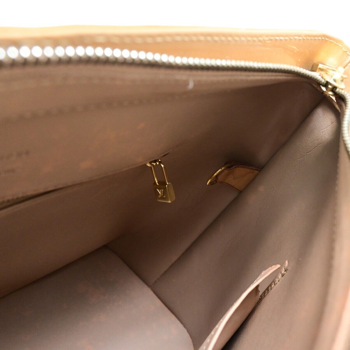 LOUIS VUITTON Houston Shoulder Bag Monogram Vernis Noisette M91340 67EB198