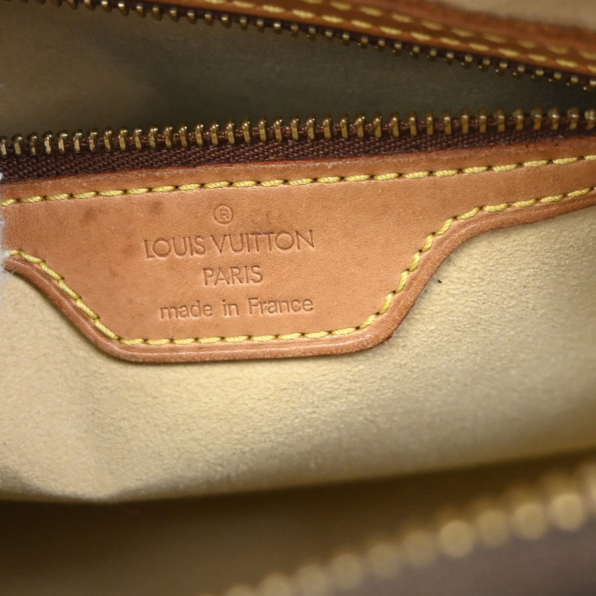 Louis Vuitton Looping MM shoulder bag Monogram leather Brown M51146 31TA024