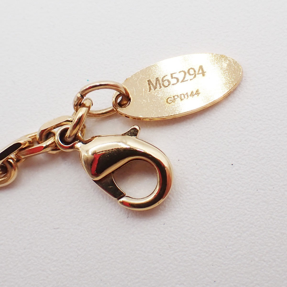 LOUIS VUITTON Logo Collier Inclusion Necklace GHW M65294 34EG360