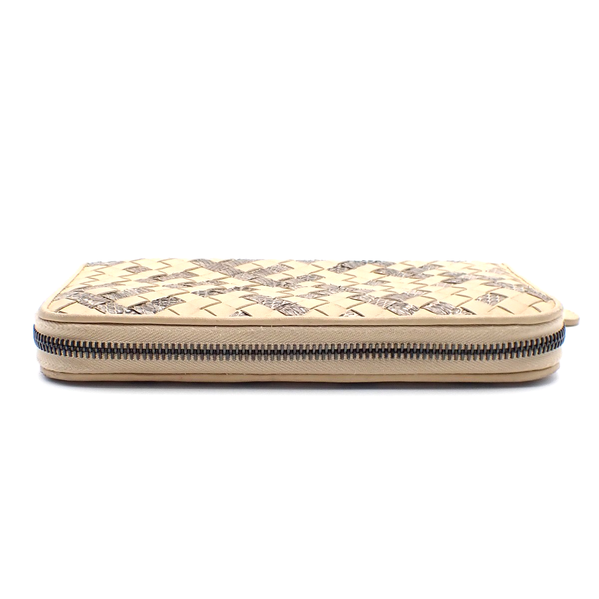 BOTTEGA VENETA Intrecciato Zip Around Long Wallet Embossing Leather Whit 63AA183