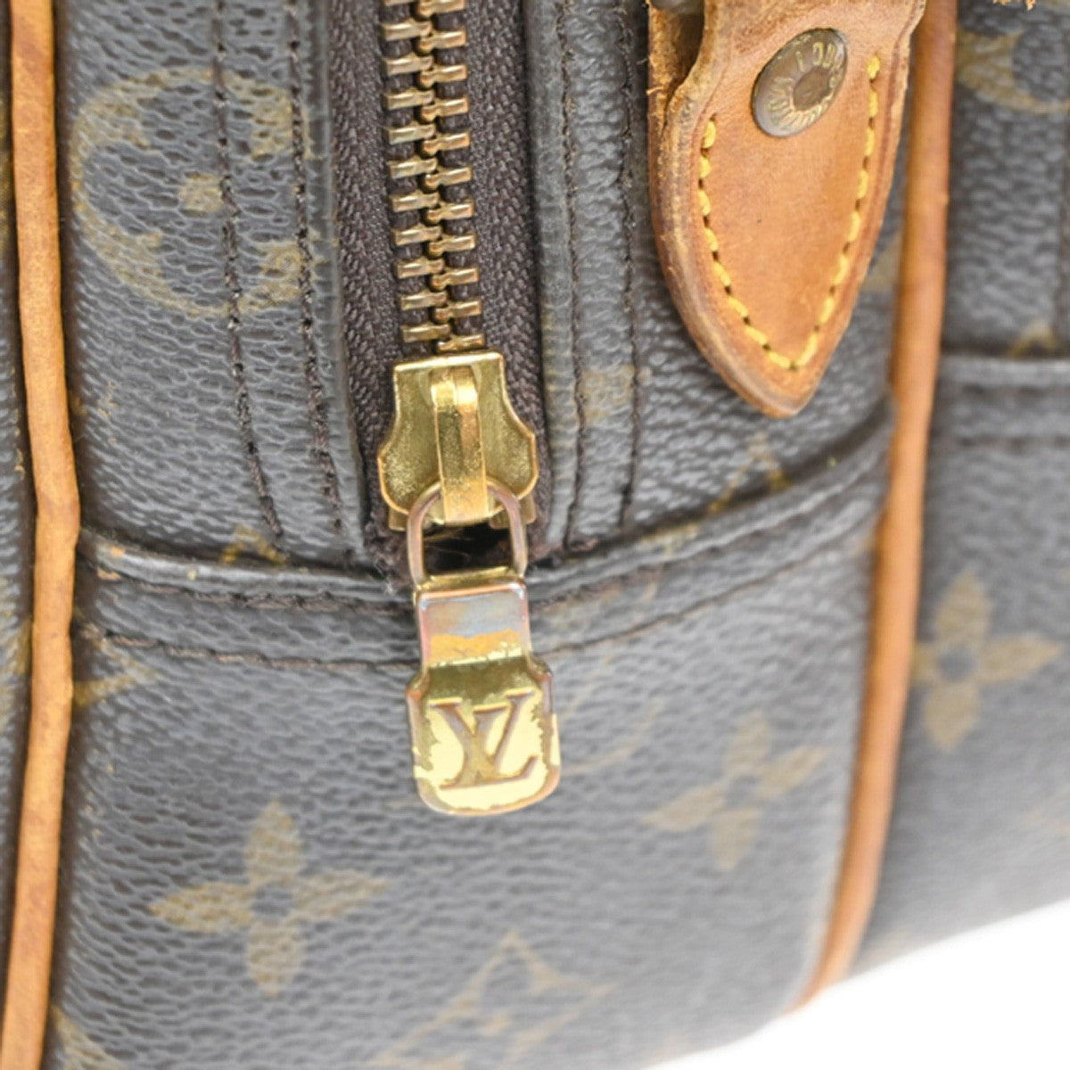 LOUIS VUITTON Reporter PM Crossbody Shoulder Bag Monogram Leather M45254 38SA041