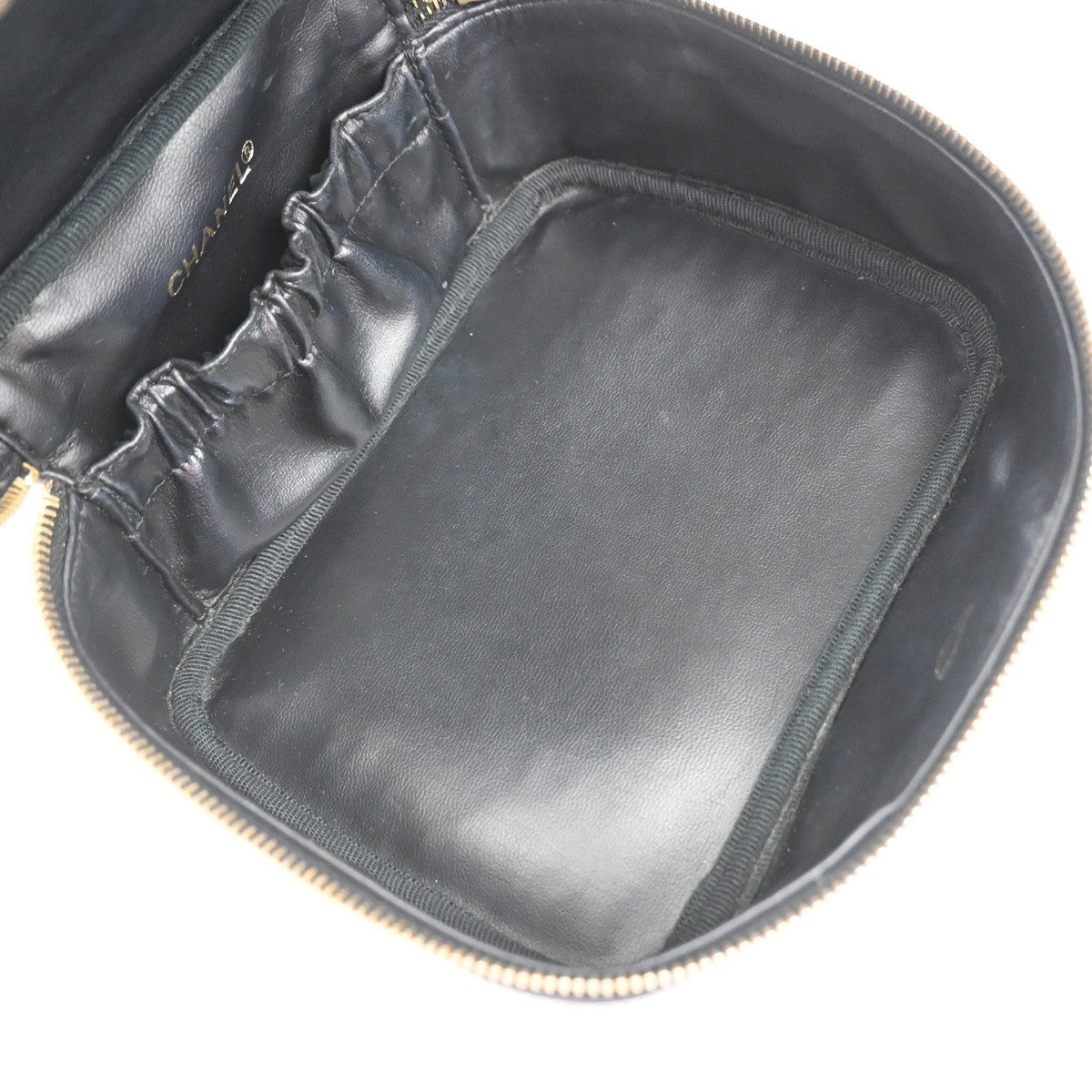 CHANEL CC Logo Vanity Hand Bag Grained Calfskin Leather Black GHW VTG 18RQ016