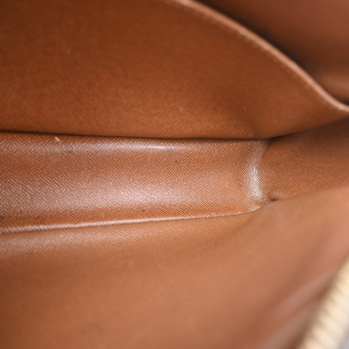 LOUIS VUITTON Compiegne 23 Clutch Hand Bag Monogram Leather Brown M51847 05ZA146