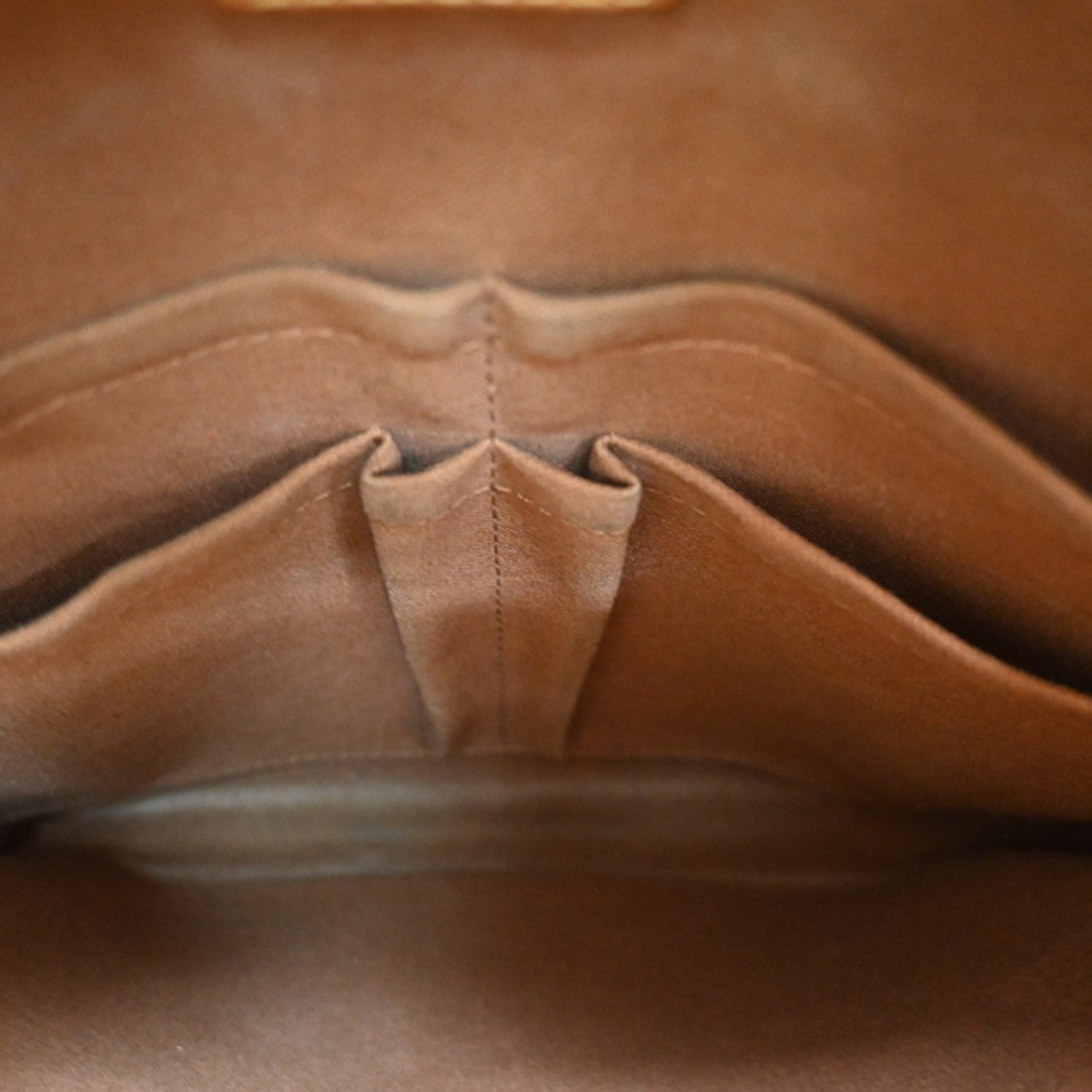 LOUIS VUITTON Trotteur Beaubourg Shoulder Bag Monogram Leather BN M97037 85KD123