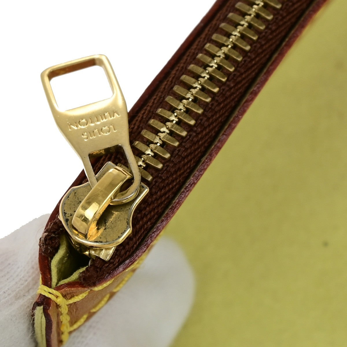 LOUIS VUITTON Chantilly PM Shoulder Bag Monogram Perfo Flore BN M94086 690RL049