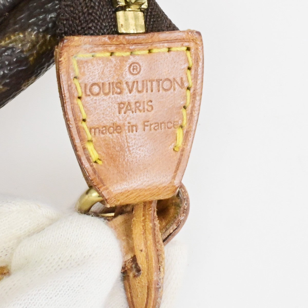 LOUIS VUITTON Pochette Accessoires Hand Bag Monogram Leather BN M51980 32YH053